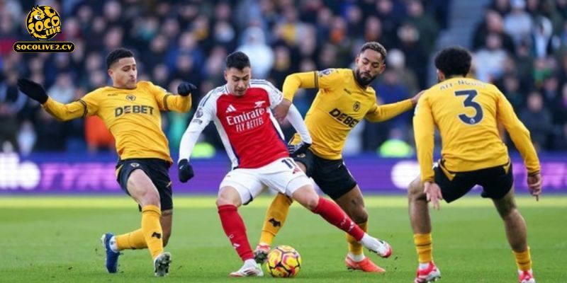 "Bầy Sói" Wolverhampton Wanderers giăng bẫy phòng ngự phản công để chặn đứng đà thăng hoa của Arsenal